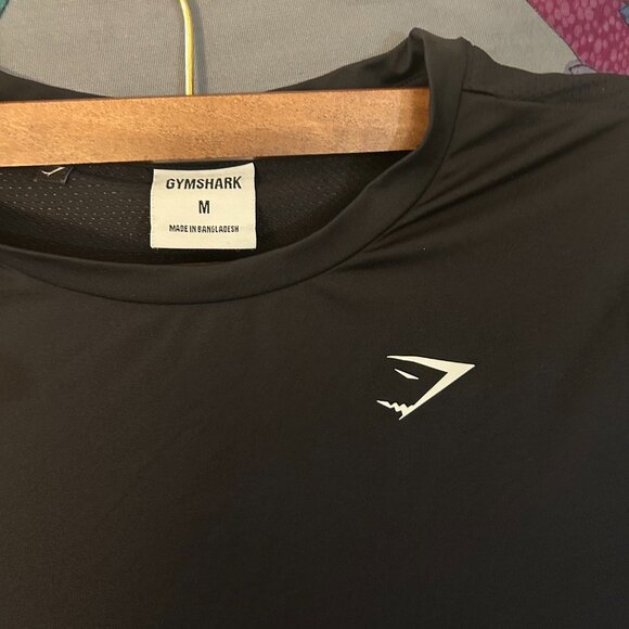 Gymshark black tee shirt - Picture 2 of 3